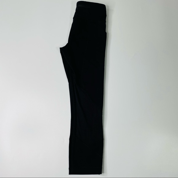 Lululemon Black Crop Athletic Pants - Picture 8 of 13